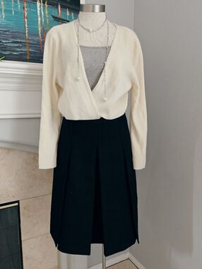 Black Pleated Midi Skirt - Classic Women's Skirt(Brand New)